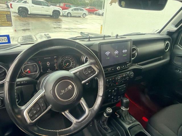 2022 Jeep Gladiator Overland