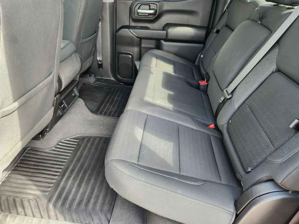 2023 Chevrolet Silverado Custom