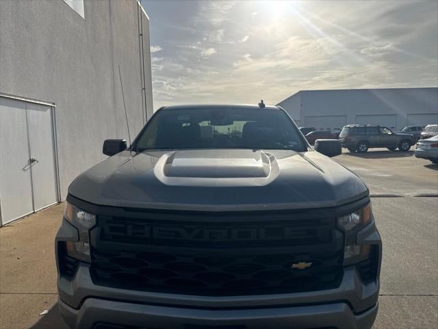 2023 Chevrolet Silverado Custom