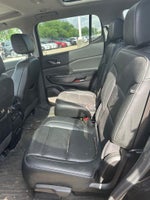2022 GMC Acadia SLT