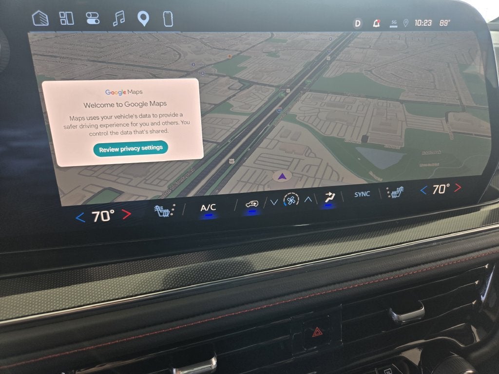 2025 Chevrolet Suburban RST