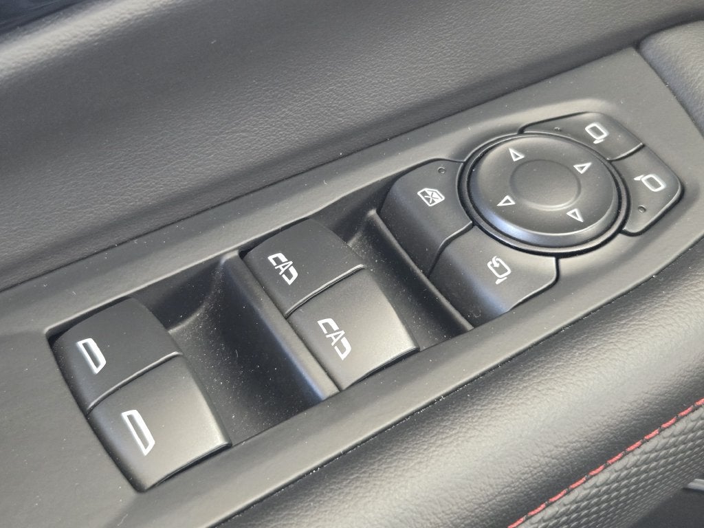 2025 Chevrolet Suburban RST