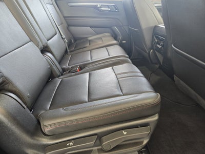 2025 Chevrolet Suburban RST