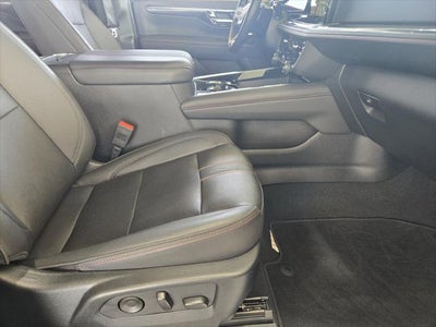 2025 Chevrolet Suburban RST