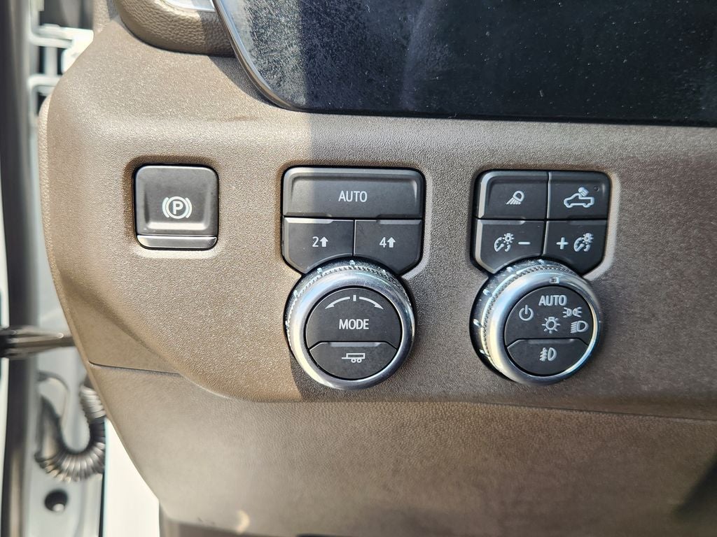 2026 GMC Sierra SLT