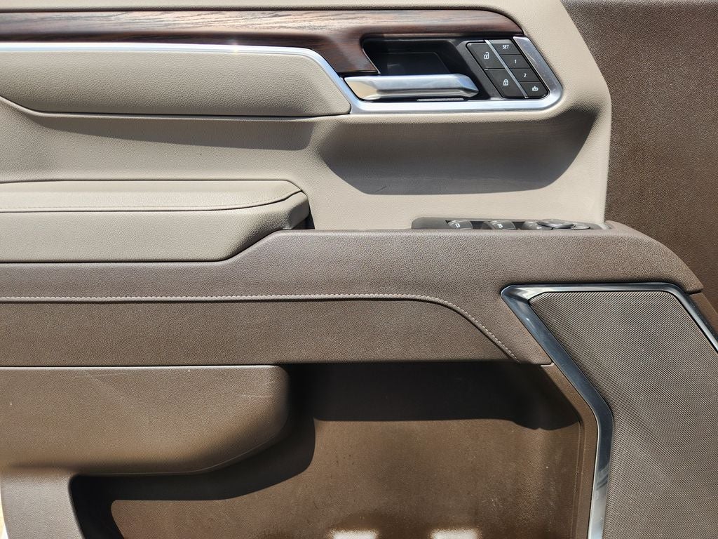 2026 GMC Sierra SLT