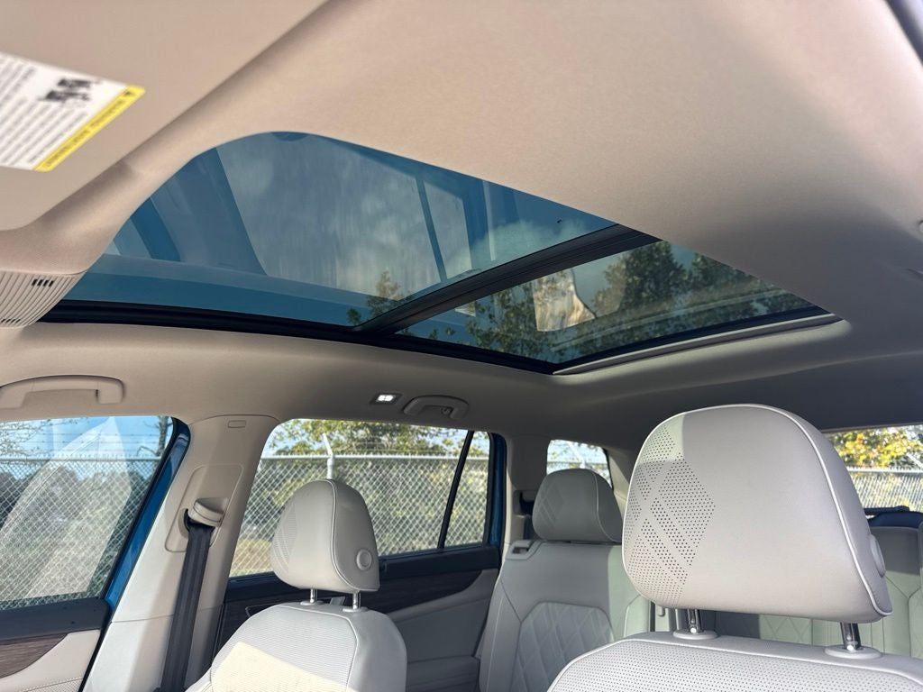 2025 Volkswagen Atlas 2.0T SEL Premium R-Line