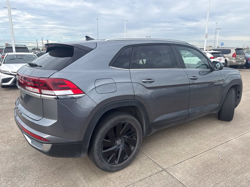 2024 Volkswagen Atlas Cross Sport 2.0T SE w/Technology