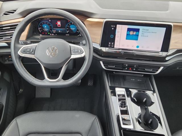 2025 Volkswagen Atlas 2.0T SE w/Technology