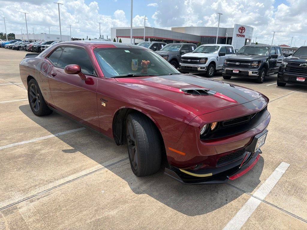 2022 Dodge Challenger SXT