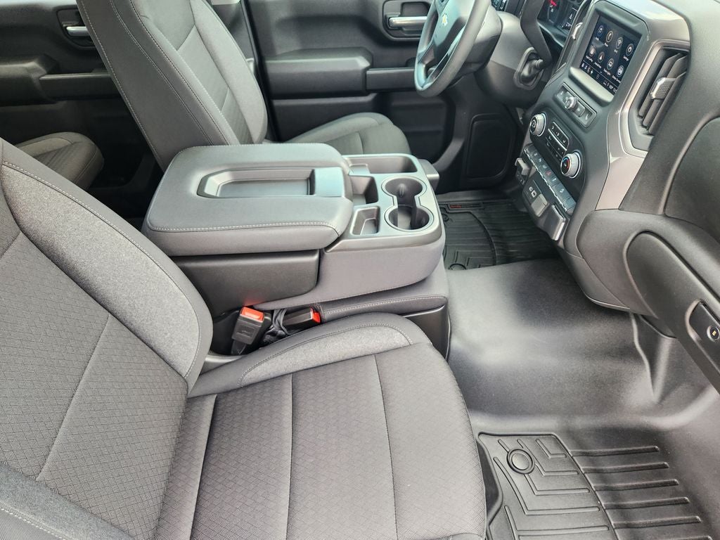 2024 Chevrolet Silverado HD Custom