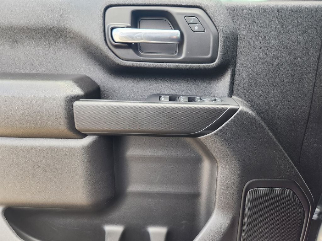 2024 Chevrolet Silverado HD Custom