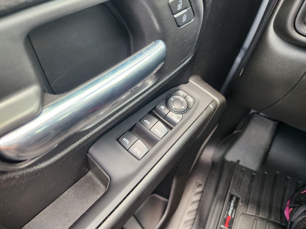 2024 Chevrolet Silverado HD Custom