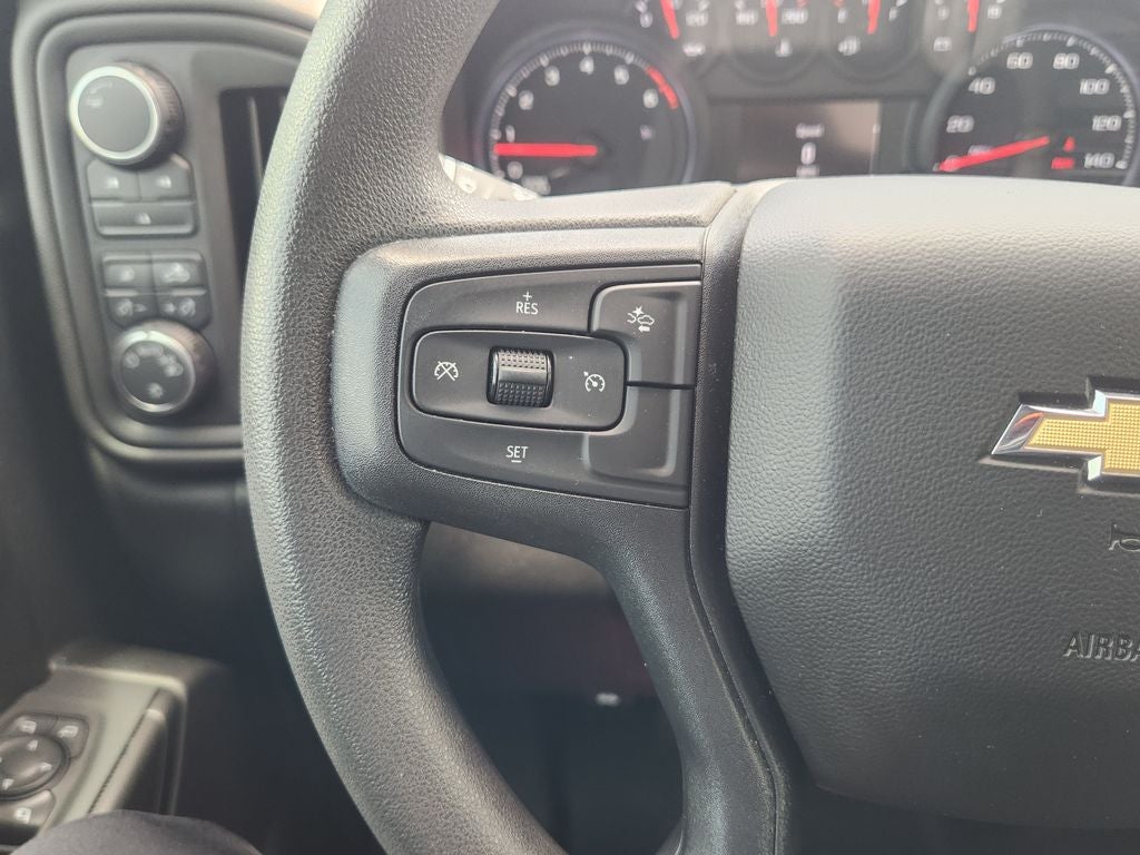 2024 Chevrolet Silverado HD Custom