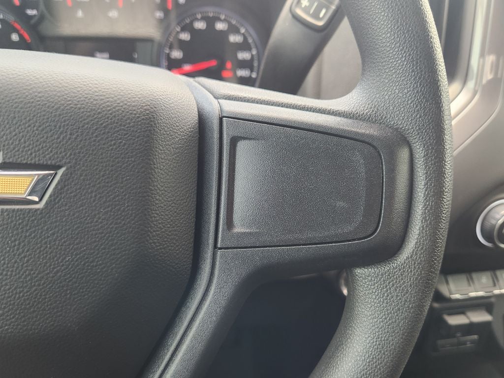 2024 Chevrolet Silverado HD Custom