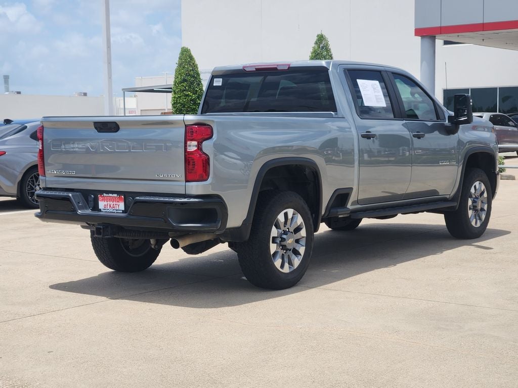 2024 Chevrolet Silverado HD Custom