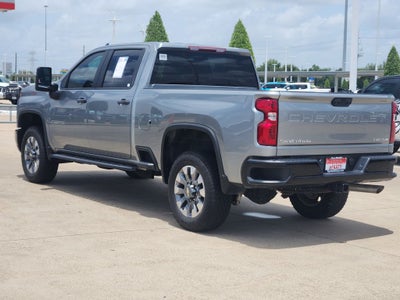 2024 Chevrolet Silverado HD Custom
