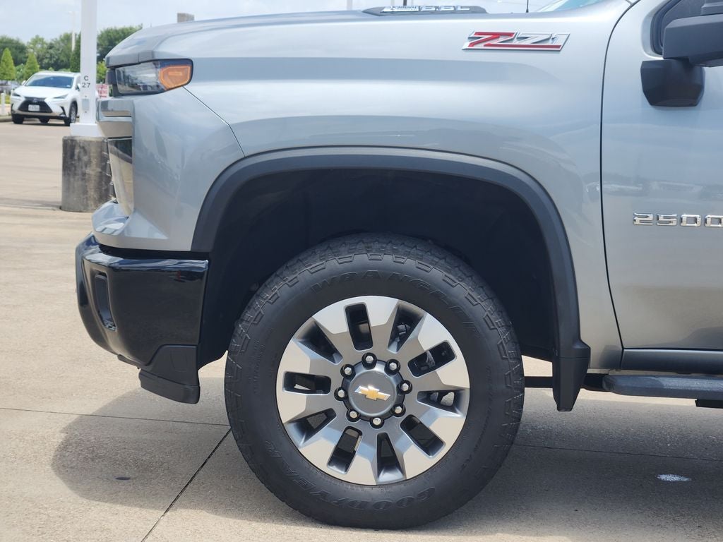 2024 Chevrolet Silverado HD Custom