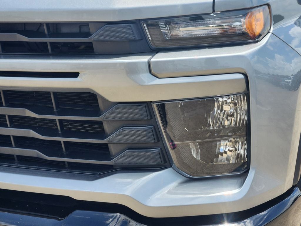 2024 Chevrolet Silverado HD Custom