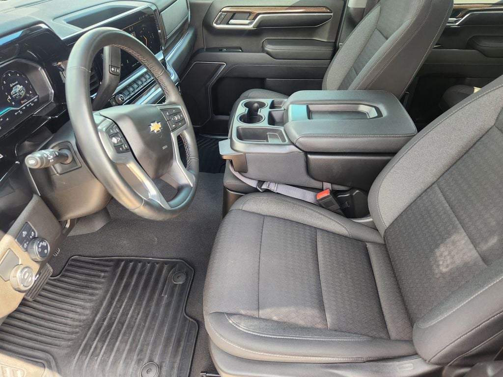 2023 Chevrolet Silverado LT