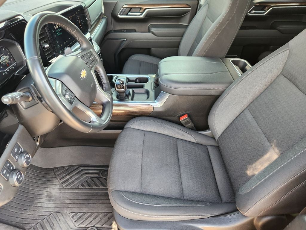 2023 Chevrolet Silverado LT