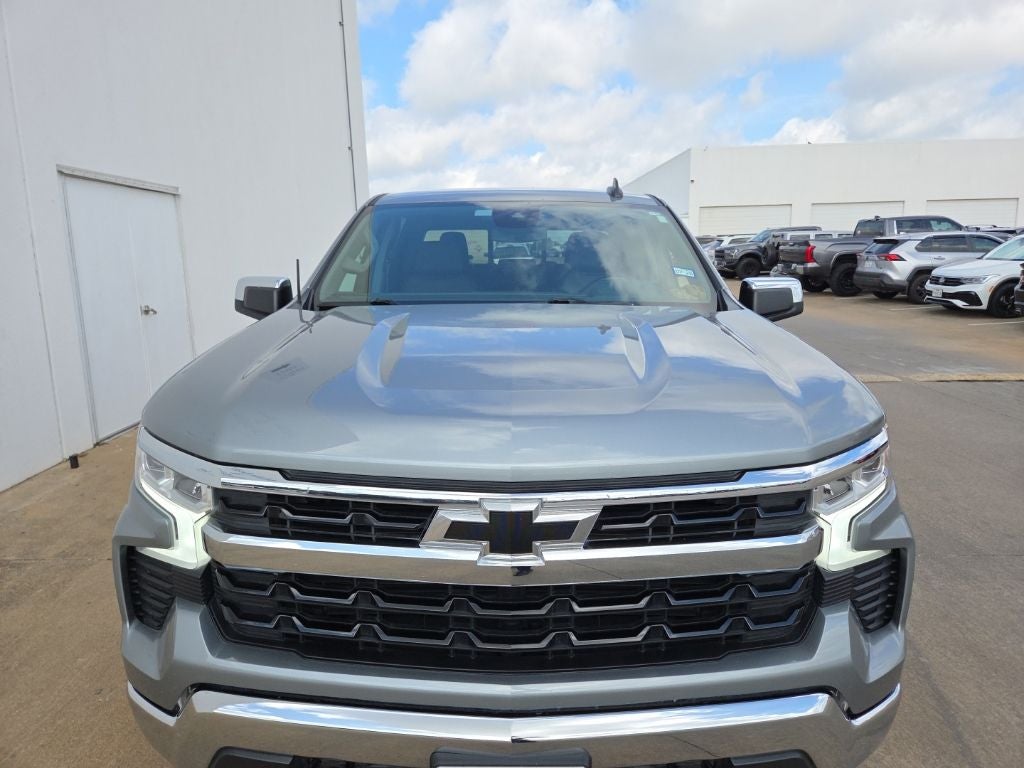 2023 Chevrolet Silverado LT