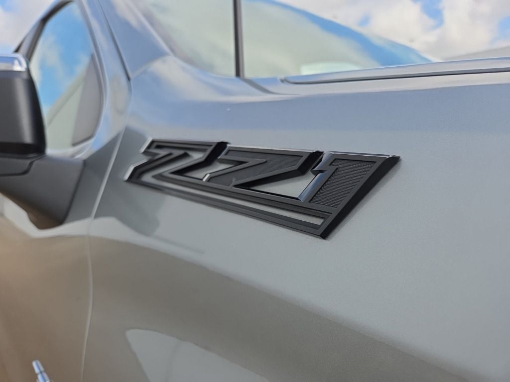 2023 Chevrolet Silverado LT