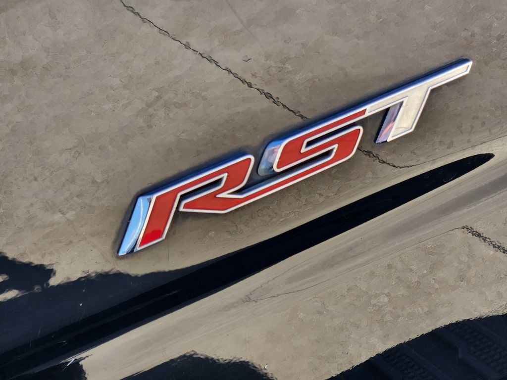 2022 Chevrolet Silverado RST