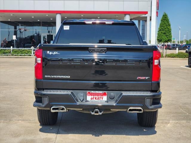 2022 Chevrolet Silverado RST