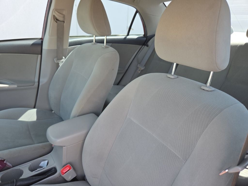 2011 Toyota COROLLA LE