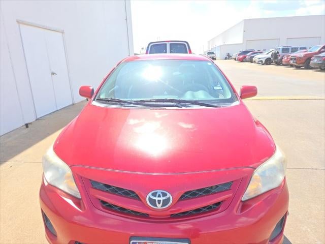 2011 Toyota COROLLA LE