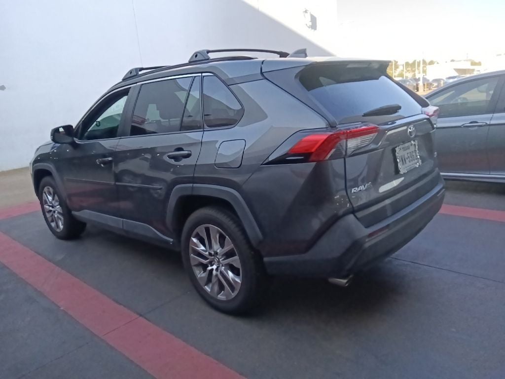 2020 Toyota RAV4 XLE Premium