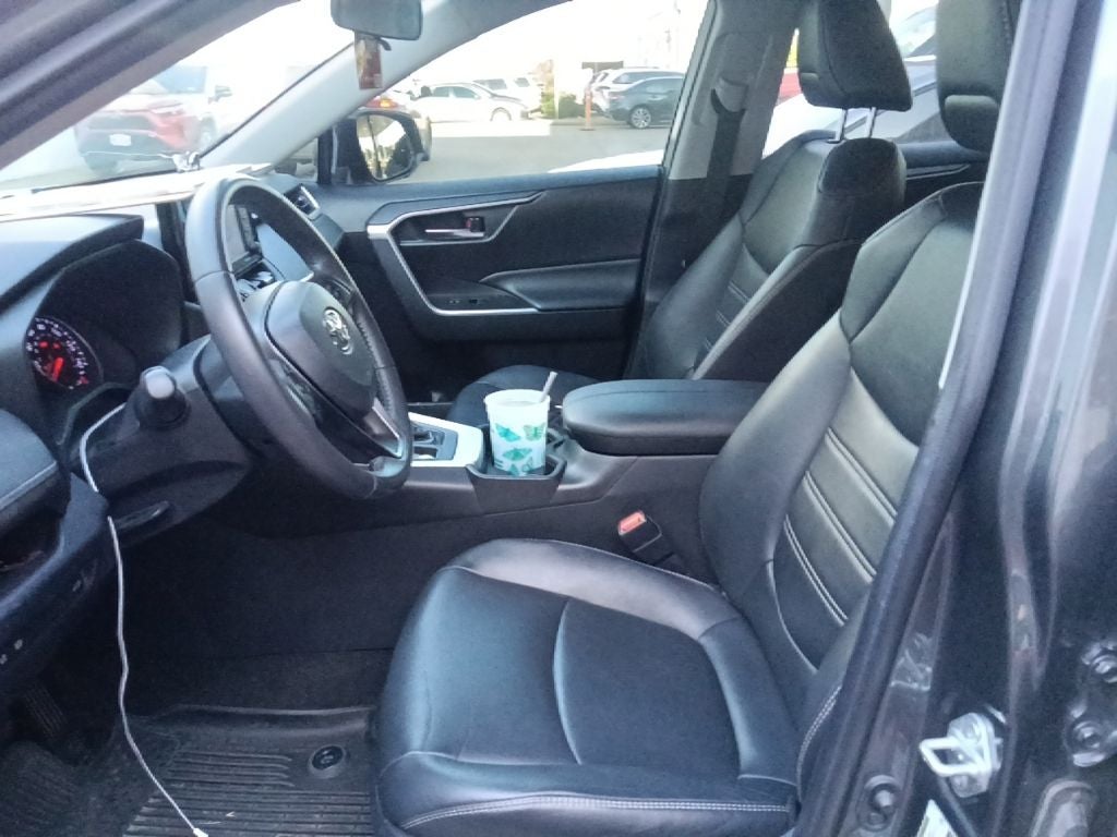 2020 Toyota RAV4 XLE Premium
