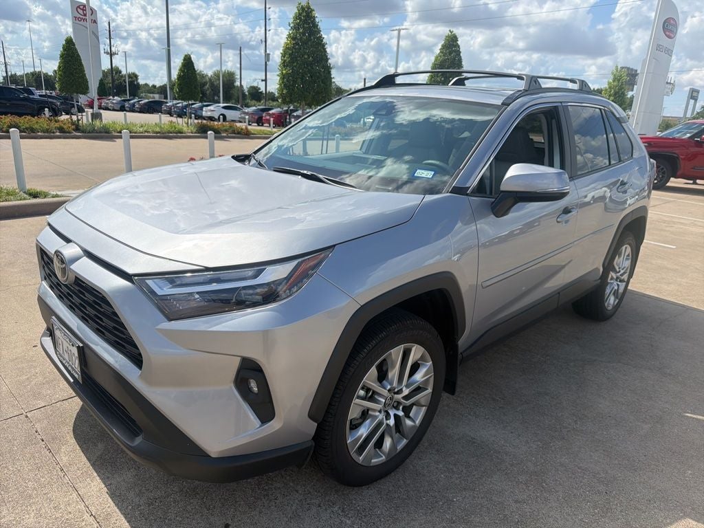 2025 Toyota RAV4 XLE Premium