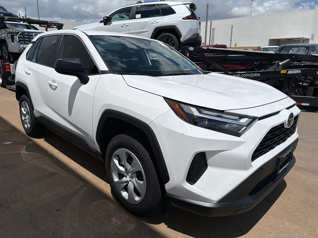 2025 Toyota RAV4 LE
