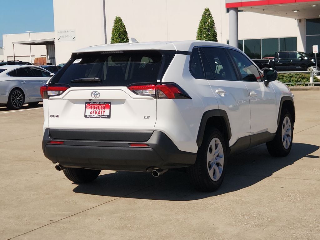 2025 Toyota RAV4 LE
