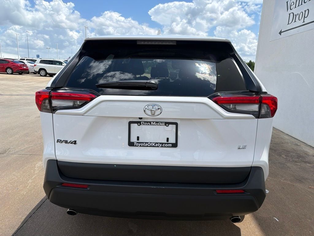 2025 Toyota RAV4 LE