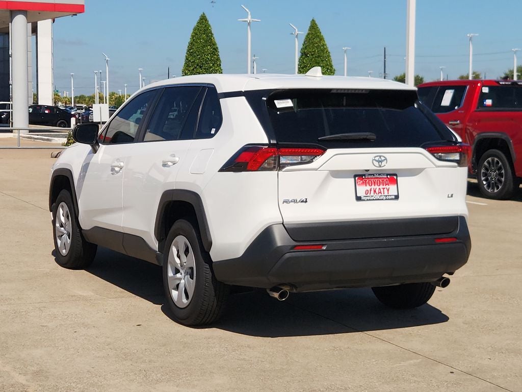 2025 Toyota RAV4 LE
