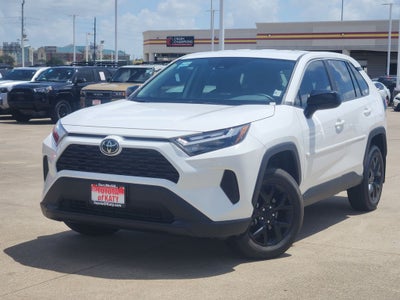 2025 Toyota RAV4 LE