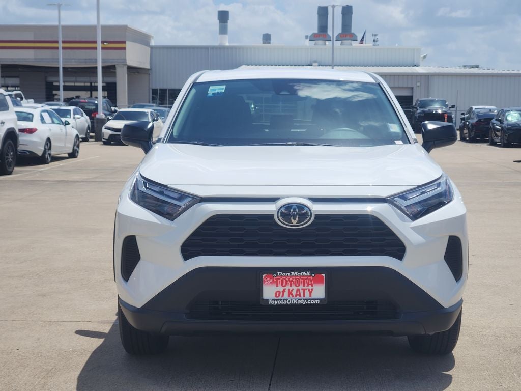 2025 Toyota RAV4 LE