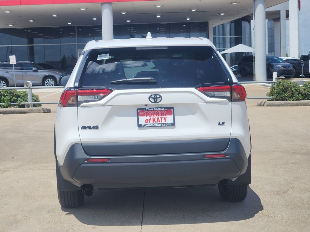 2025 Toyota RAV4 LE