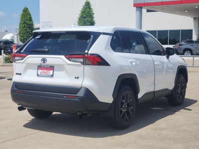 2025 Toyota RAV4 LE