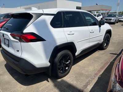 2025 Toyota RAV4 LE