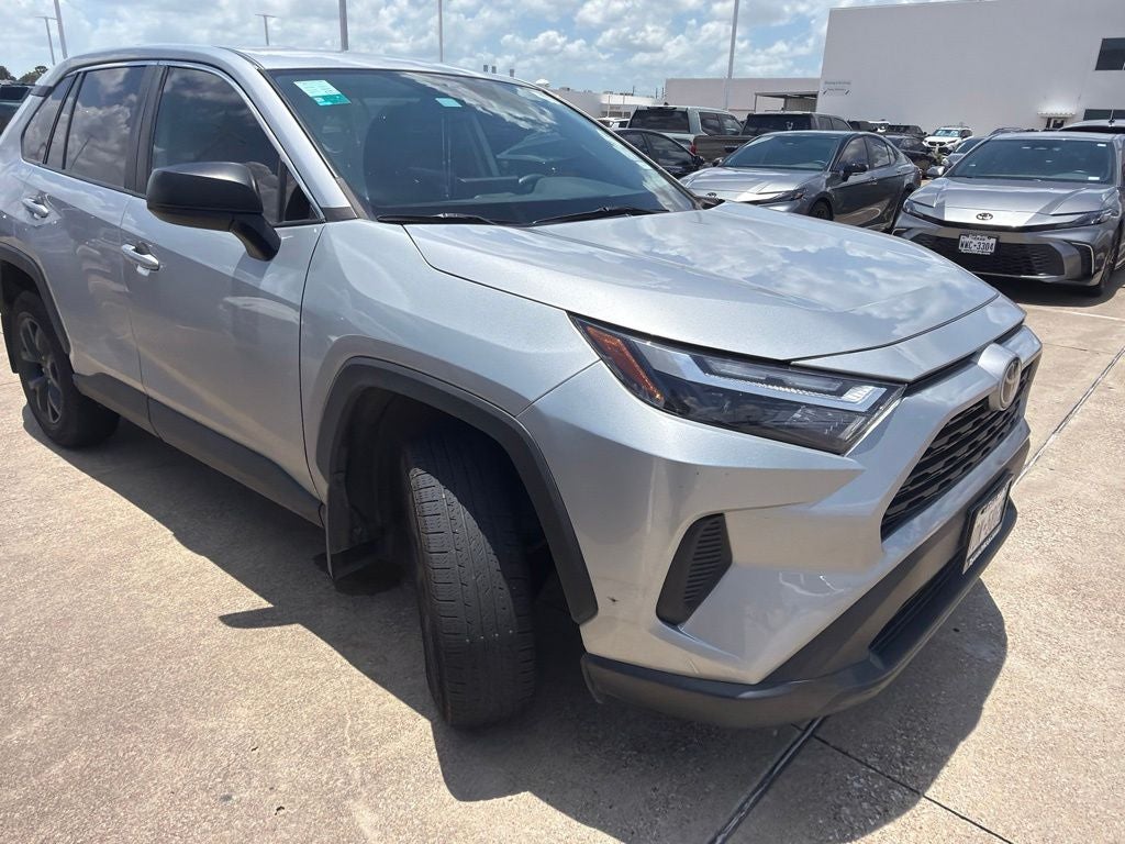 2023 Toyota RAV4 LE