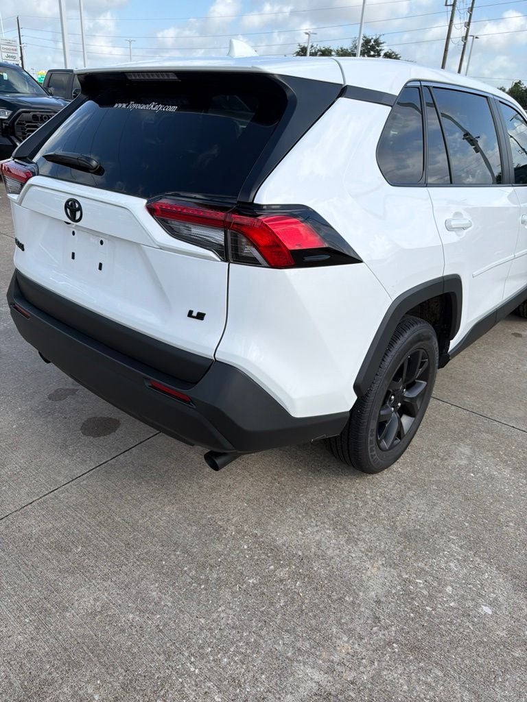2025 Toyota RAV4 LE