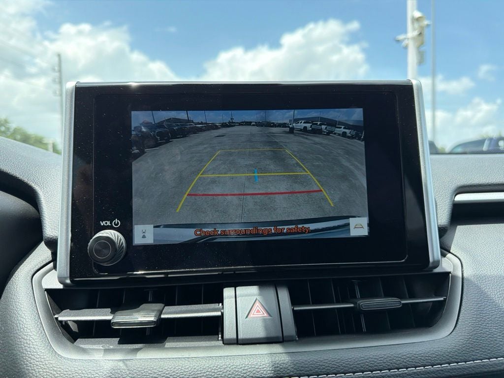 2025 Toyota RAV4 LE