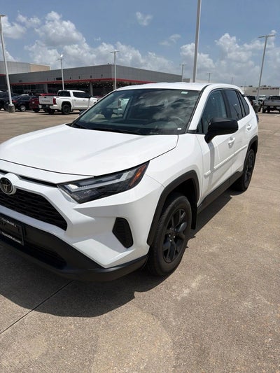 2025 Toyota RAV4 LE