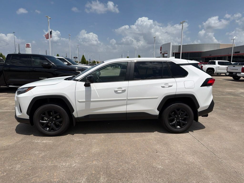 2025 Toyota RAV4 LE
