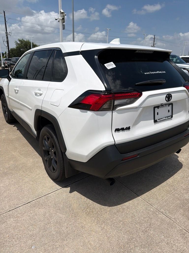 2025 Toyota RAV4 LE