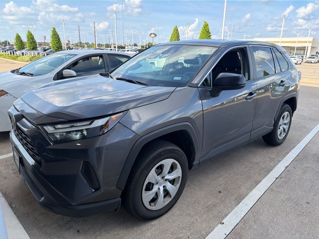 2024 Toyota RAV4 LE